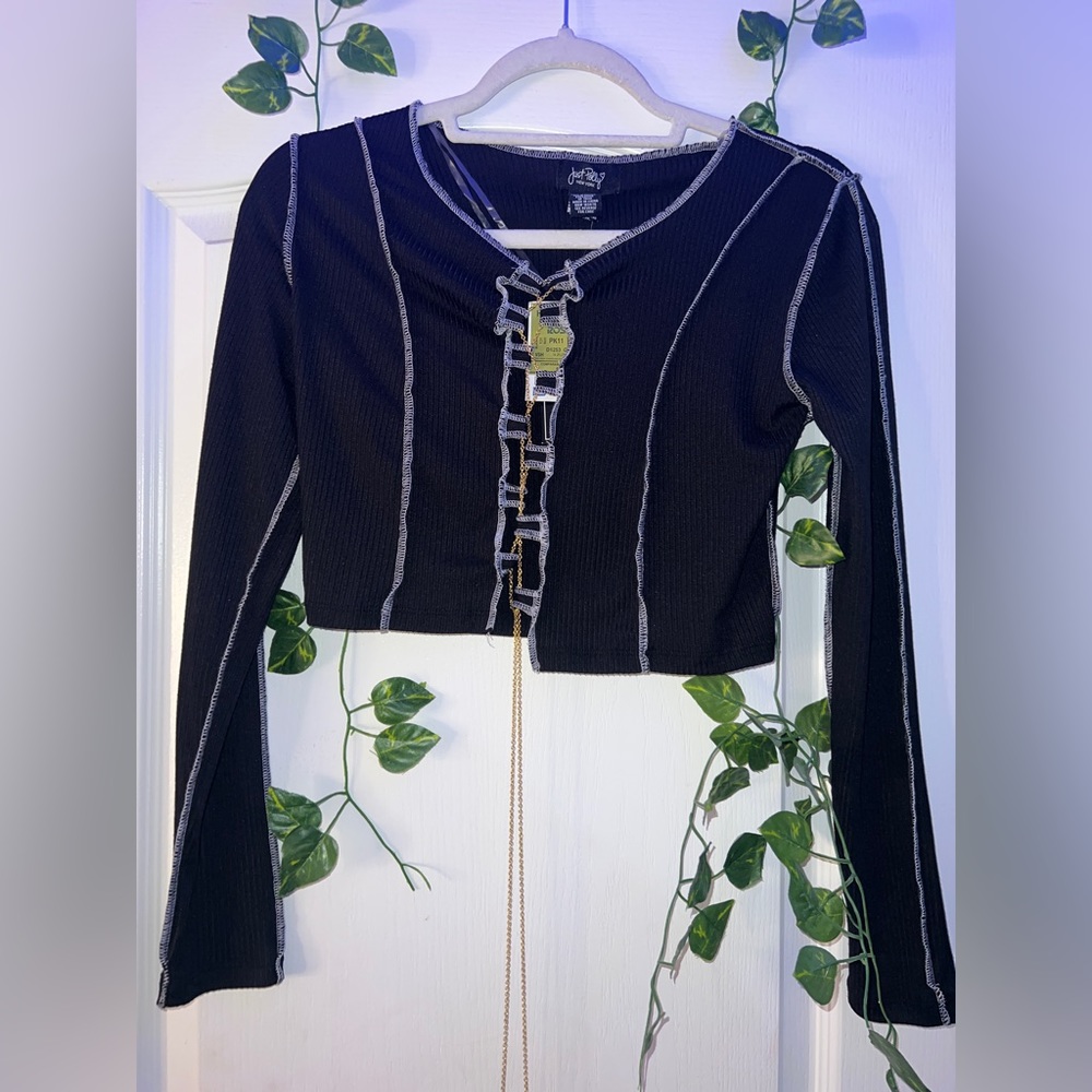 long sleeve chain front top